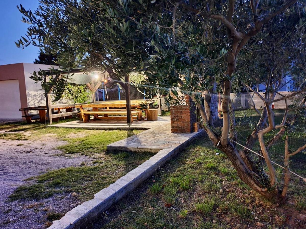 Apartman Petar Razanac Exterior photo